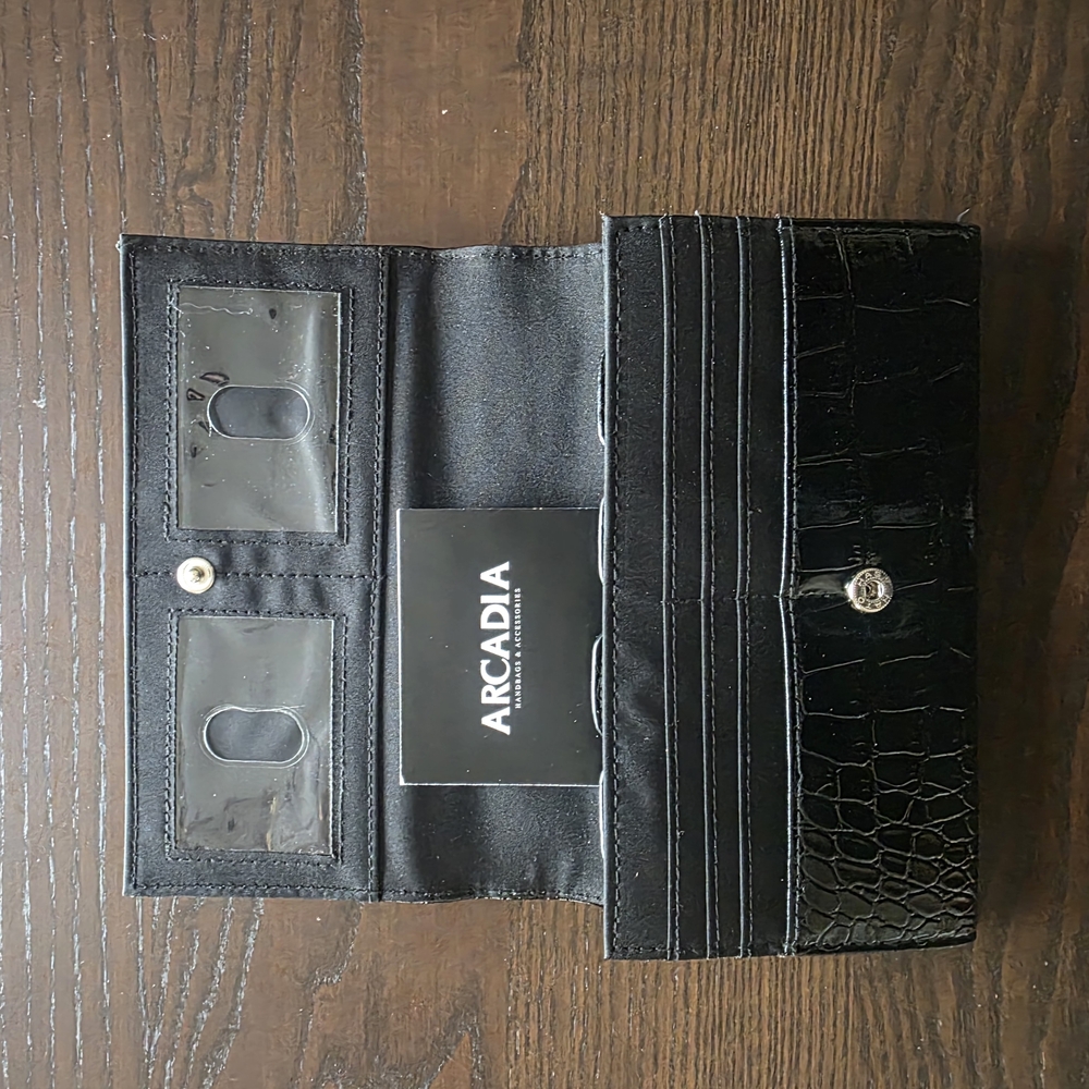Arcadia Shiny Black Tote with Wallet - Picture 14 of 16